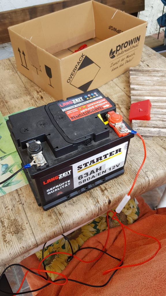 12 Volt Auto-Batterie